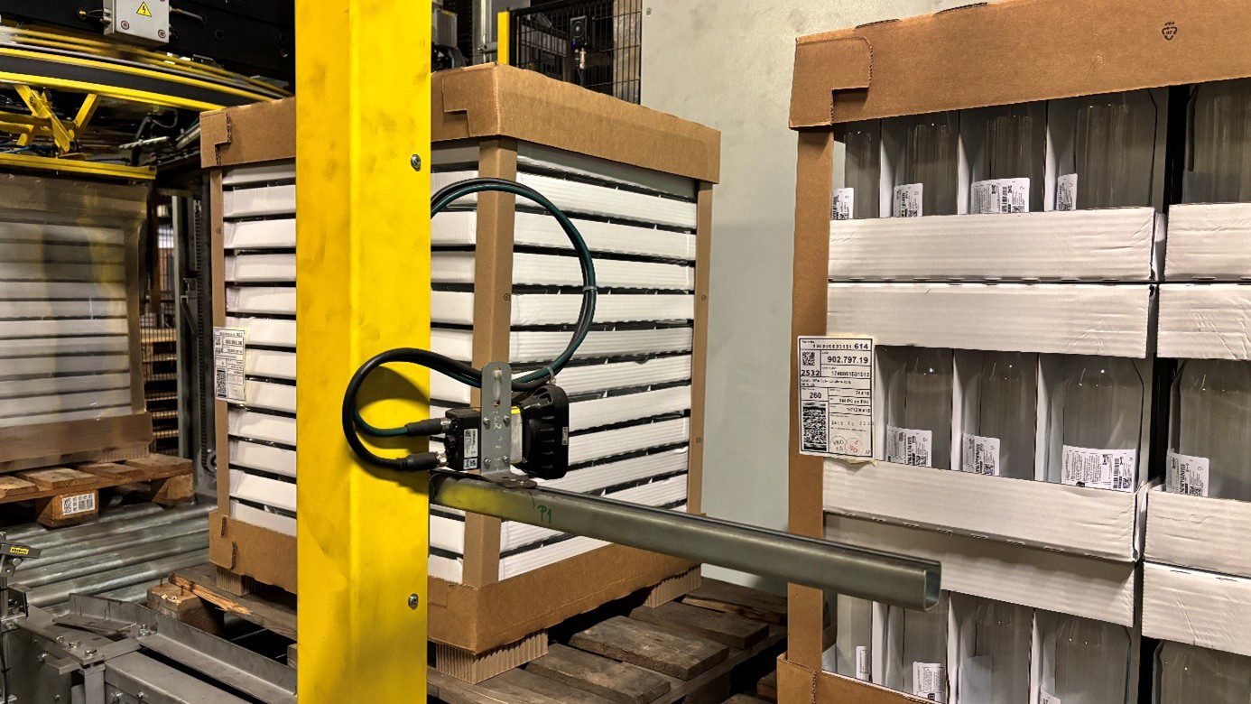 Načítání produktů na paletě čtečkou COGNEX pro následné vytištění paletové etikety